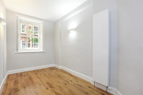 1 bedroom apartment to rent, Thanet House, Thanet Street, London, WC1H