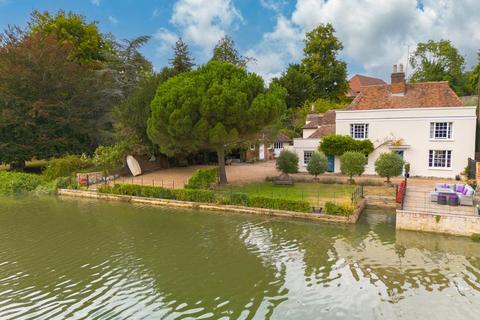 6 bedroom detached house for sale, High Street, Aylesford, Kent