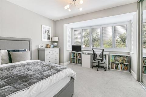 3 bedroom semi-detached house for sale, Nettlefold Place, Sunbury-on-Thames, Surrey, TW16