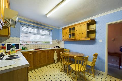 2 bedroom detached bungalow for sale, Main Street, Watton YO25 9AW