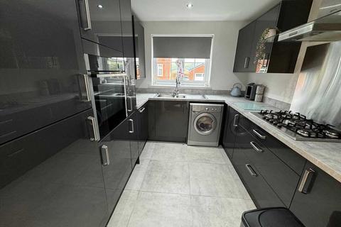 93 Highfields, Tonyrefail, Porth, CF39 8GB