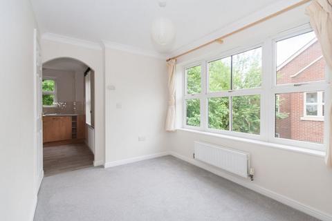 2 bedroom flat for sale, London Road, Gloucester, Gloucestershire, GL1 3PS