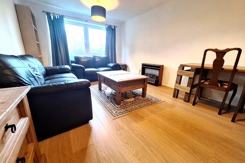 2 bedroom flat to rent, Buccleuch Street, Glasgow G3