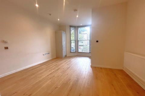 1 bedroom flat to rent, Eaton Rise, W5