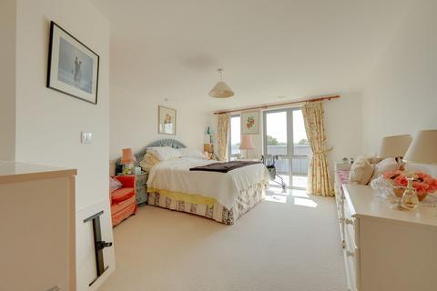 1 bedroom apartment for sale, The Brow, Corbett Court The Brow, RH15