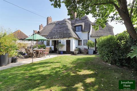 1 The Green, Ardeley, Stevenage, SG2 7AQ