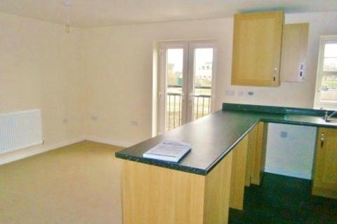 2 bedroom flat to rent, Redgrave Drive,