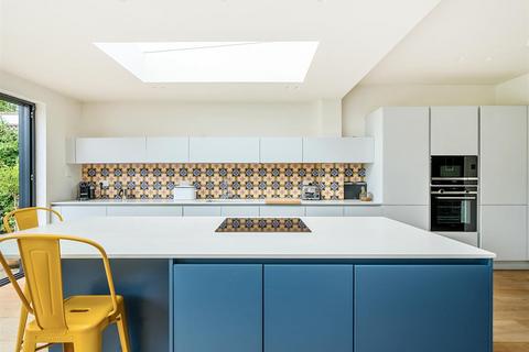 32 Mount Pleasant Road, London, NW10 3EL