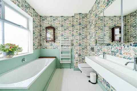32 Mount Pleasant Road, London, NW10 3EL