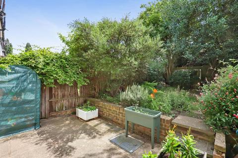 62 Datchet Road, London, SE6 4BY