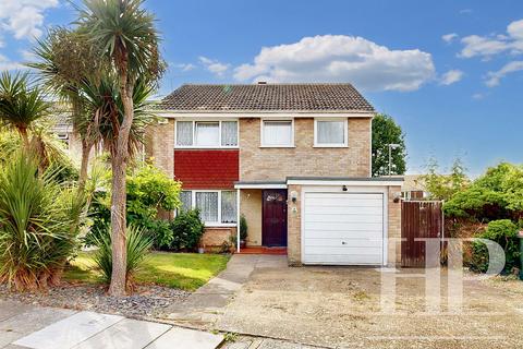 4 bedroom detached house for sale, Trinity Close, Crawley RH10