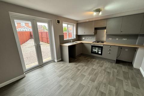 4 bedroom semi-detached house to rent, Moorside Drive, Carlisle