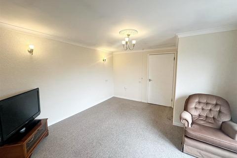 2 bedroom retirement property for sale, St. Georges Court, Clarence Road, Four Oaks