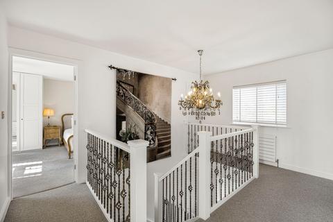 6 Manor View, Lea, Malmesbury, SN16 9PD