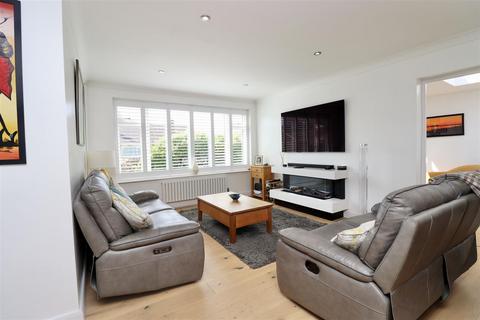 20 The Cranbrooks, Wheldrake, York, YO19 6AZ