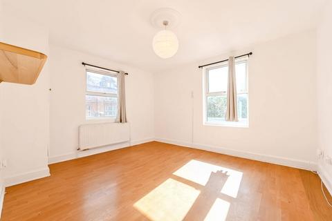 1 bedroom flat to rent, Upper Clapton Road, London E5