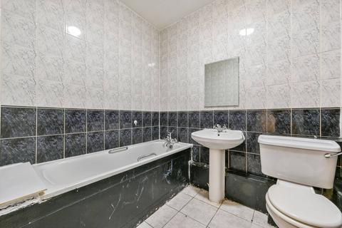 1 bedroom flat to rent, Upper Clapton Road, London E5