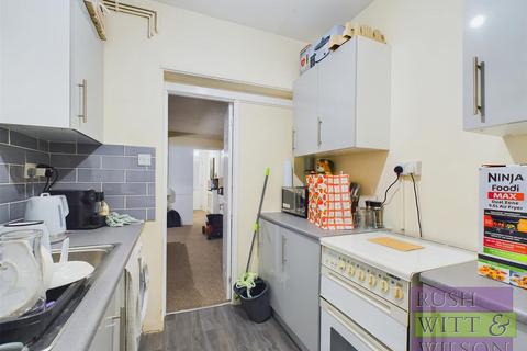 1 bedroom flat for sale, Queens Road, Hastings