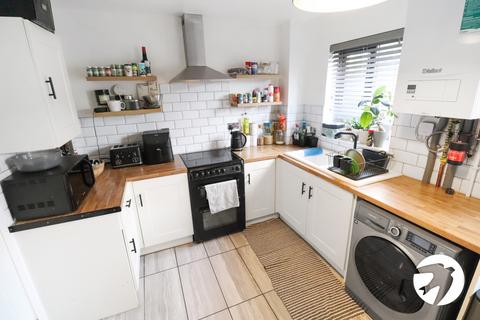 16 Ormesby Close, London, SE28 8NA