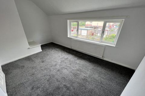 2 bedroom terraced house to rent, Moor Road, Featherstone, WF7