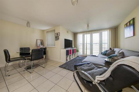 2 bedroom flat for sale, The Uplands, Bricket Wood, St. Albans