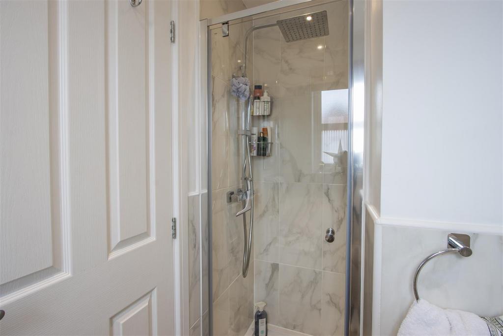 En Suite Shower Room