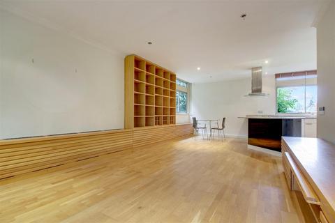 2 bedroom apartment to rent, Oak Hill Park, Hampstead, NW3