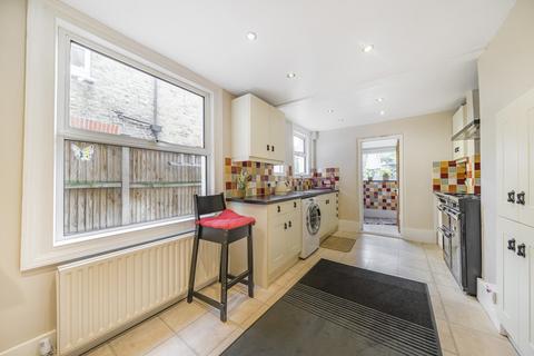 62 Pattenden Road, London, SE6 4NQ
