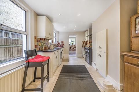 62 Pattenden Road, London, SE6 4NQ