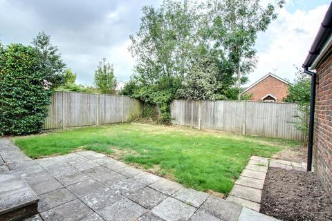 3 bedroom chalet for sale, Eastern Road, Haywards Heath, RH16