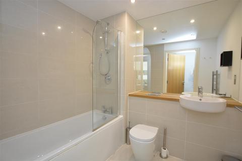 2 bedroom apartment to rent, Diprose Court, London, E3