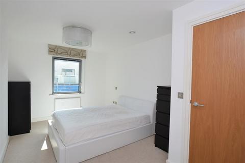 2 bedroom apartment to rent, Diprose Court, London, E3