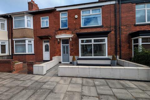 3 bedroom terraced house for sale, Birchington Avenue, South Shields, NE33