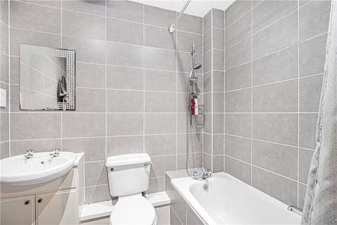 2 bedroom apartment for sale, Gleneagle Road, London, SW16