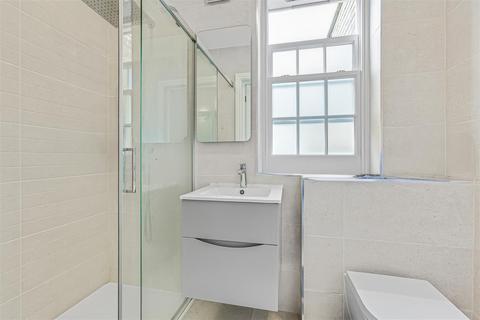 1 bedroom flat for sale, Sefton Street, Putney, SW15