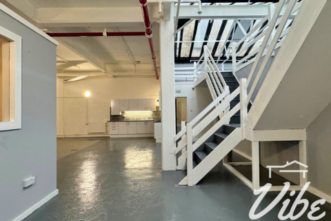 Industrial unit to rent, Fountayne Road, London N15