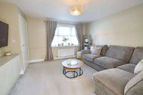 4 bedroom semi-detached house for sale, Novale Way, Wakefield, West Yorkshire