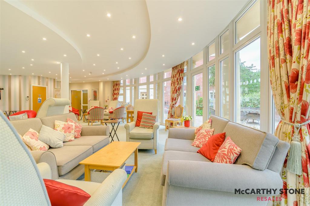8611753-interior18.jpg