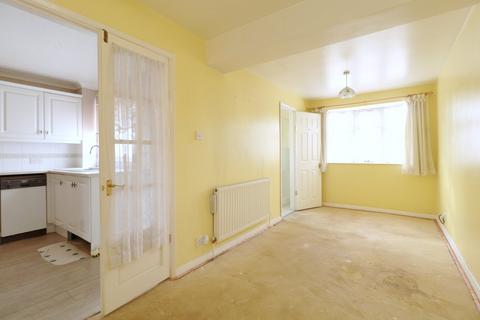 4 bedroom semi-detached house for sale, Venette Close, Rainham RM13