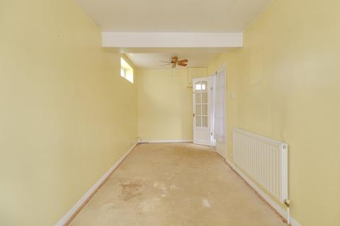 9 Venette Close, Rainham, RM13 9EA