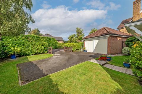 4 bedroom detached house for sale, Stonehill Close, Appleton, Warrington, Cheshire