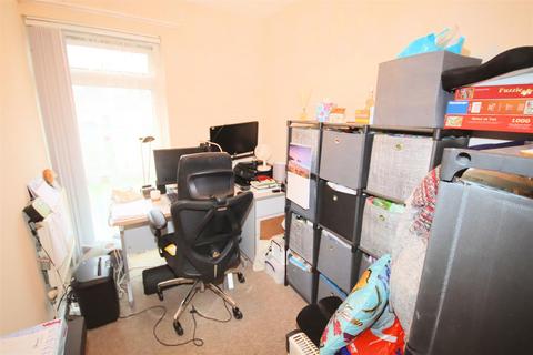 22 Burges Close, Dunstable, LU6 3EU