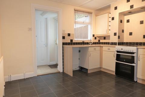 2 bedroom terraced house to rent, GREAT QUEEN STREET, DA1 1TJ