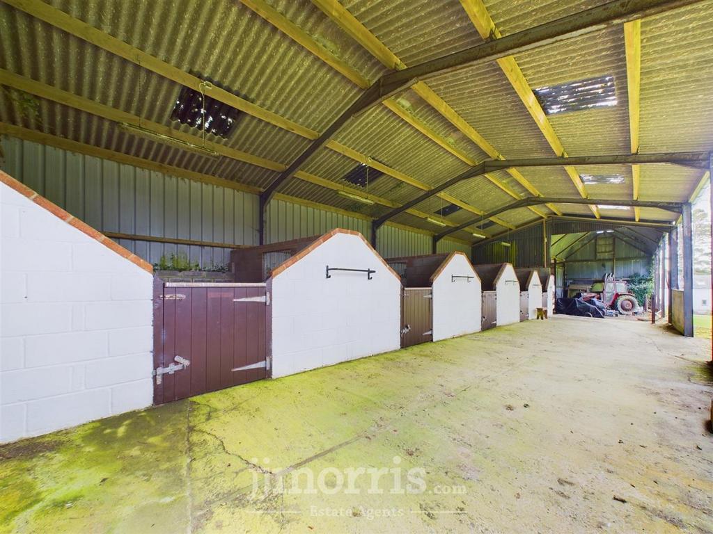 CAM02122 G0-PR0160-STILL004.jpg