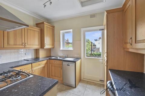 1 bedroom flat to rent, Mafeking Avenue, Brentford