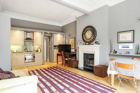 1 bedroom flat to rent, Royal Crescent, Kensington, London, W11