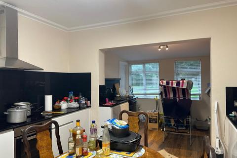 4 bedroom end of terrace house for sale, Demense Road, Wallington, Surrey SM6