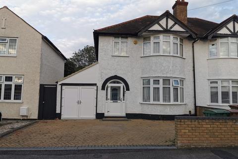 4 bedroom end of terrace house for sale, Demense Road, Wallington, Surrey SM6