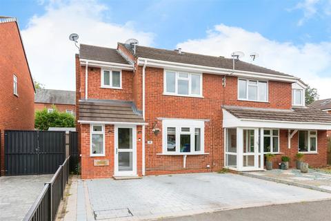 36 Newstead, Tamworth, B79 7UU