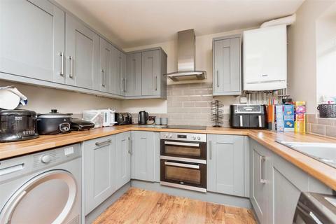 36 Newstead, Tamworth, B79 7UU
